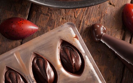 Dunkle Schokoladenganache für Formpralinen