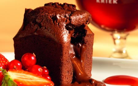 双层巧克力熔岩蛋糕