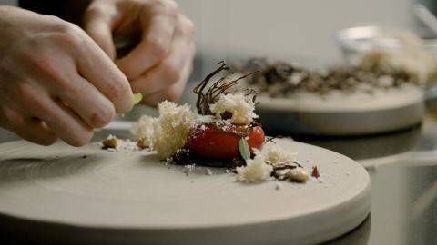 Demonstration video<span>Duck Foie gras & Beets Plated Dessert</span>