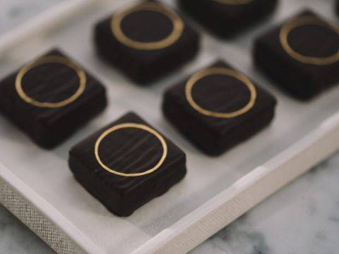 Demonstration video<span>Cherry and Pistachio Enrobed Bonbons</span>