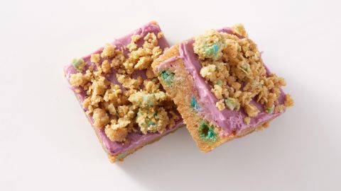 Blueberry Crumble Blondie