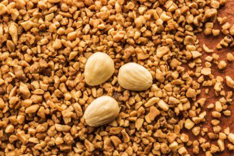 Organic Blanched Almond Crocant 60/40 2-4mm