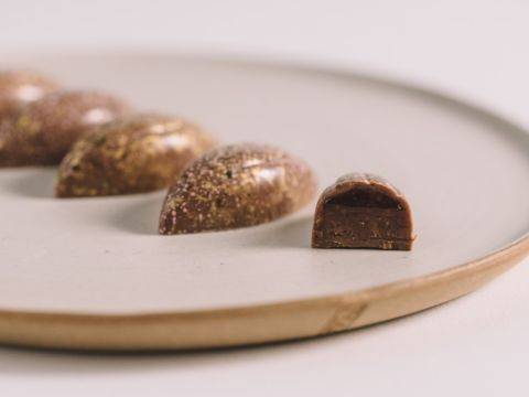 ミルクチョコレートとグレープフルーツ型ボンボン