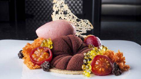 Pa amb tomaquet i xocolata (bread with tomato and chocolate)